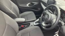 Toyota Yaris 1.5 Hybrid Design 5dr CVT Hybrid Hatchback